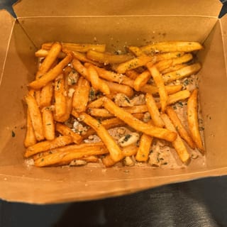 GARLIC TRUFFLE FRIES